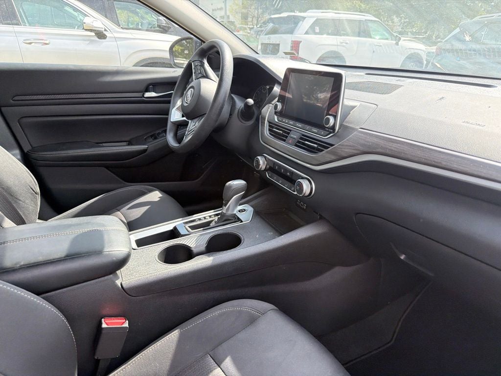 2025 Nissan Altima 2.5 SV CLEAN CARFAX 1-OWNER