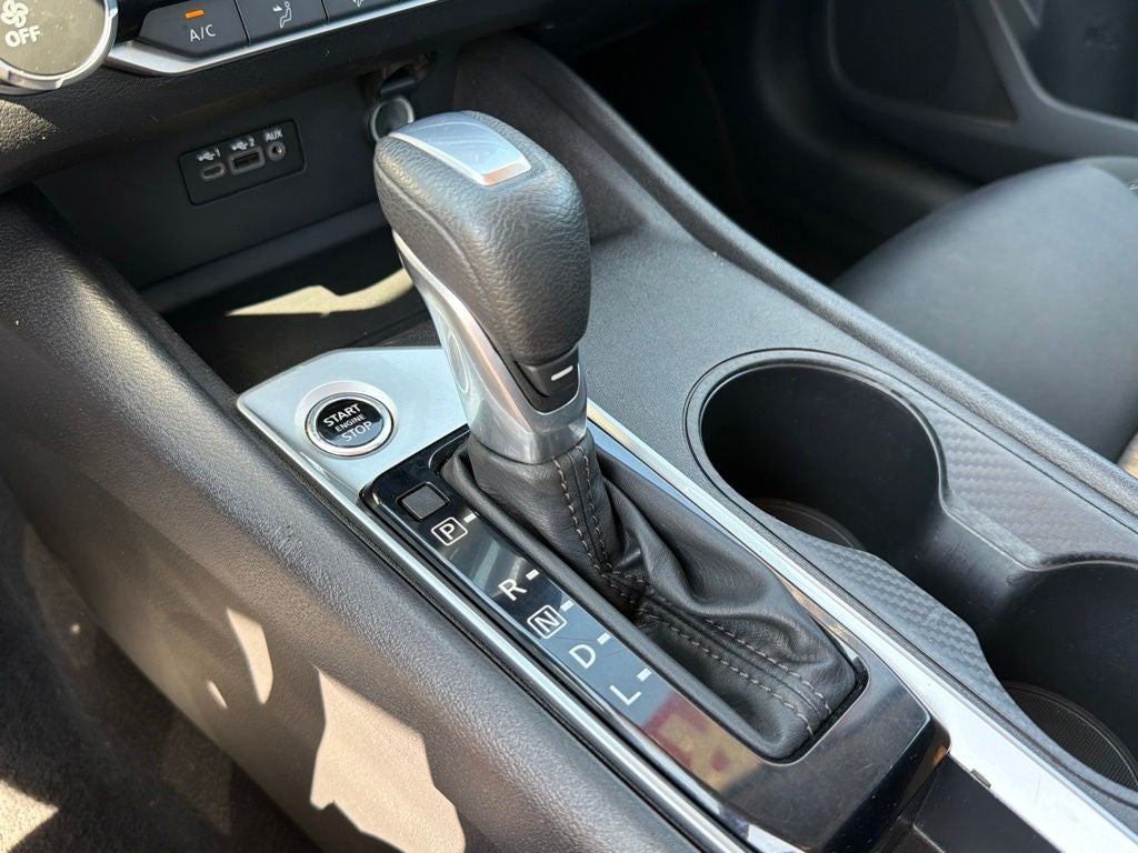 2025 Nissan Altima 2.5 SV CARFAX 1-Owner