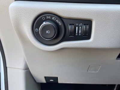 2023 Chrysler Pacifica Touring L Clean CarFax, One Owner, Third Row Seating