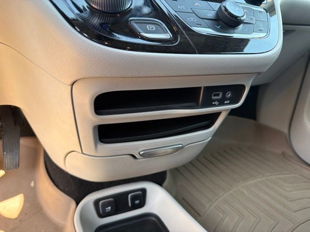 2019 Chrysler Pacifica Touring L