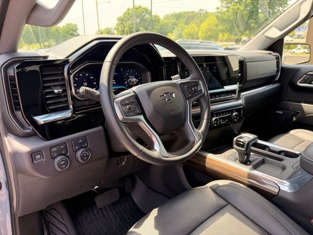 2024 Chevrolet Silverado 1500 LT Trail Boss - Photo 8