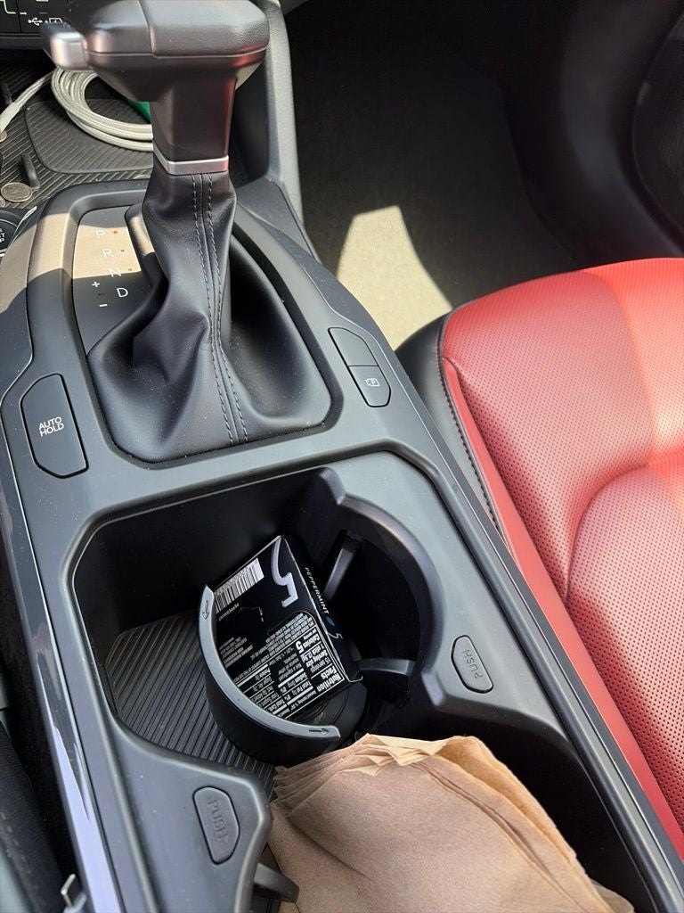 2025 Kia K4 GT-Line - Photo 8