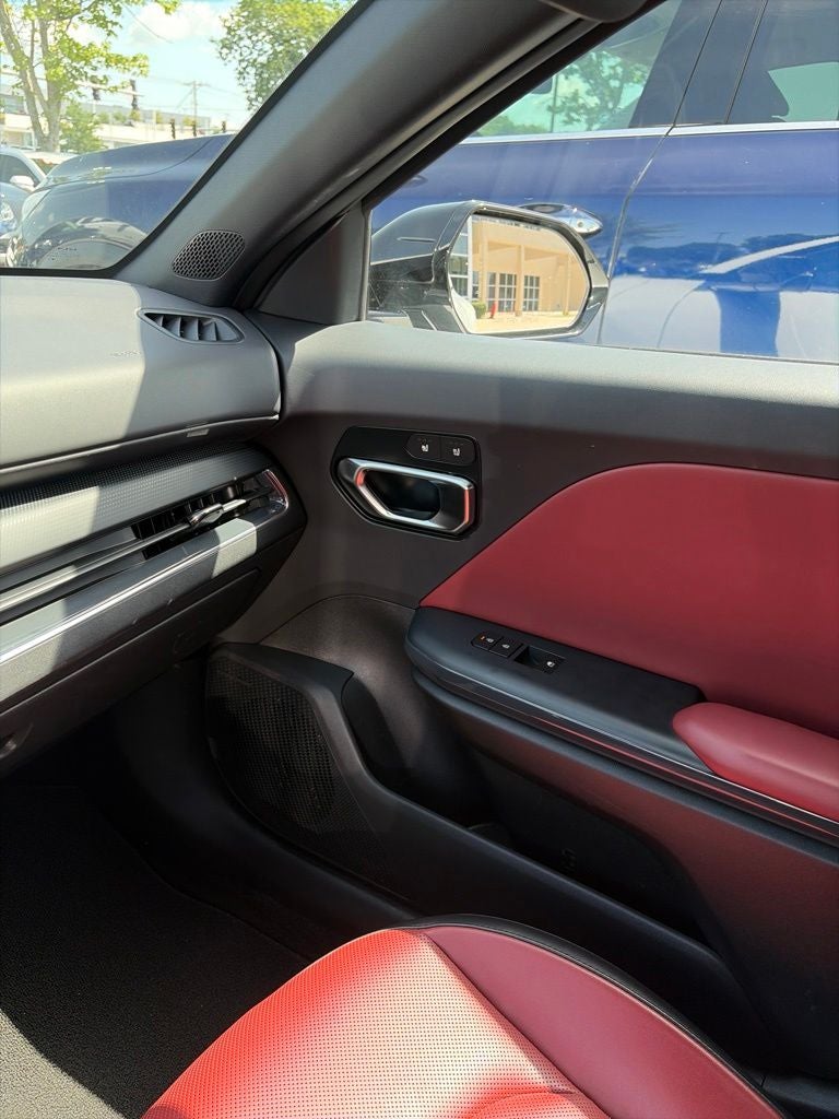 2025 Kia K4 GT-Line - Photo 9