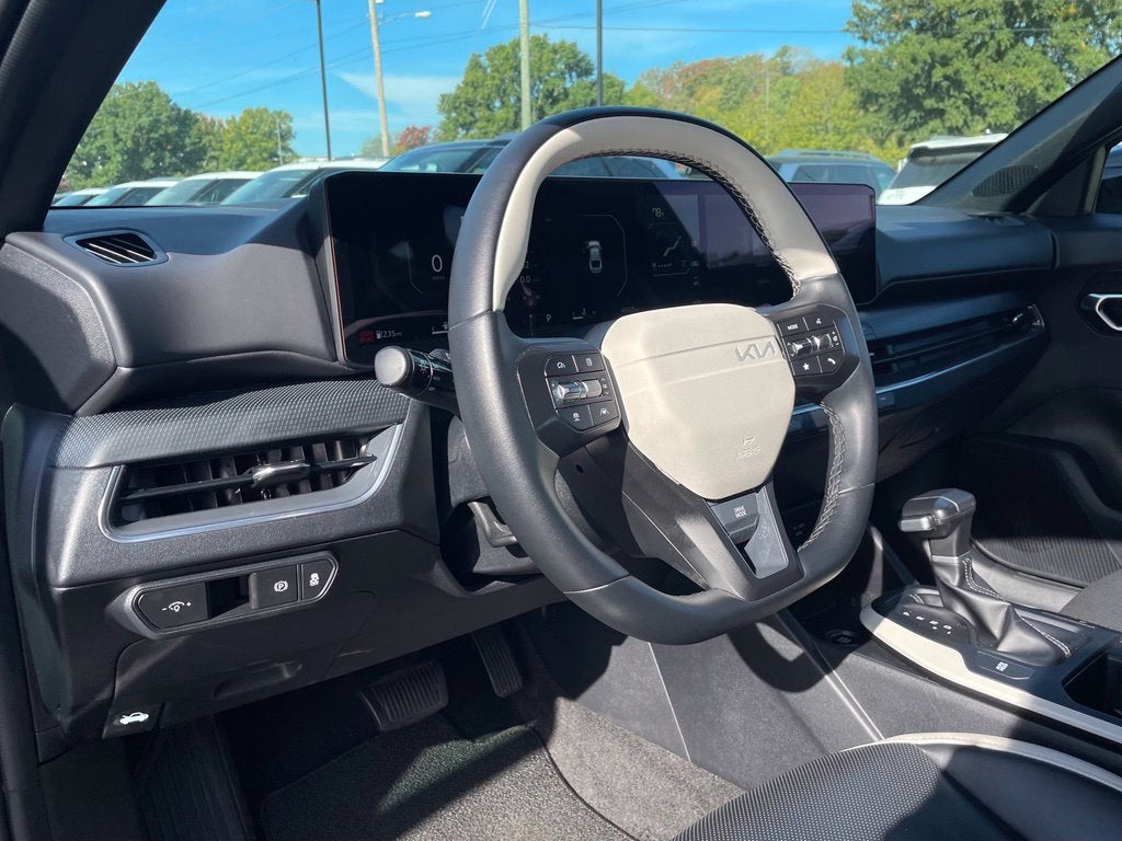 2025 Kia K4 GT-Line Pano Roof, One Owner