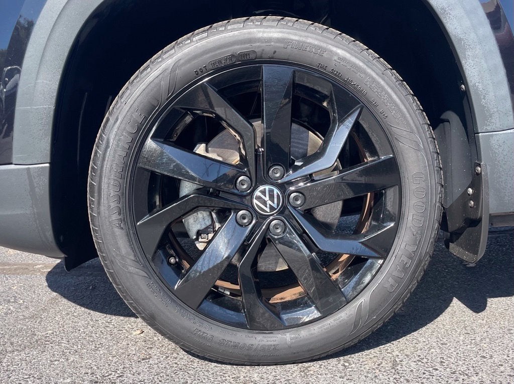2024 Volkswagen Taos 1.5T SE Clean CarFax