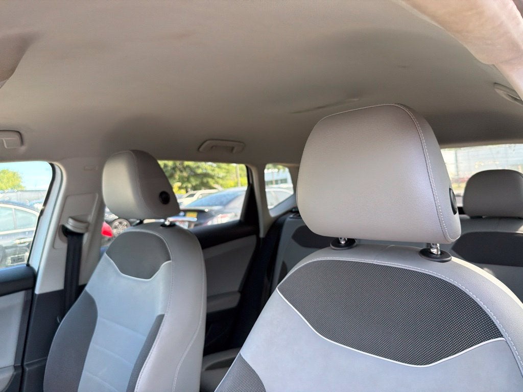2023 Volkswagen Taos 1.5T SE Clean CarFax, One Owner