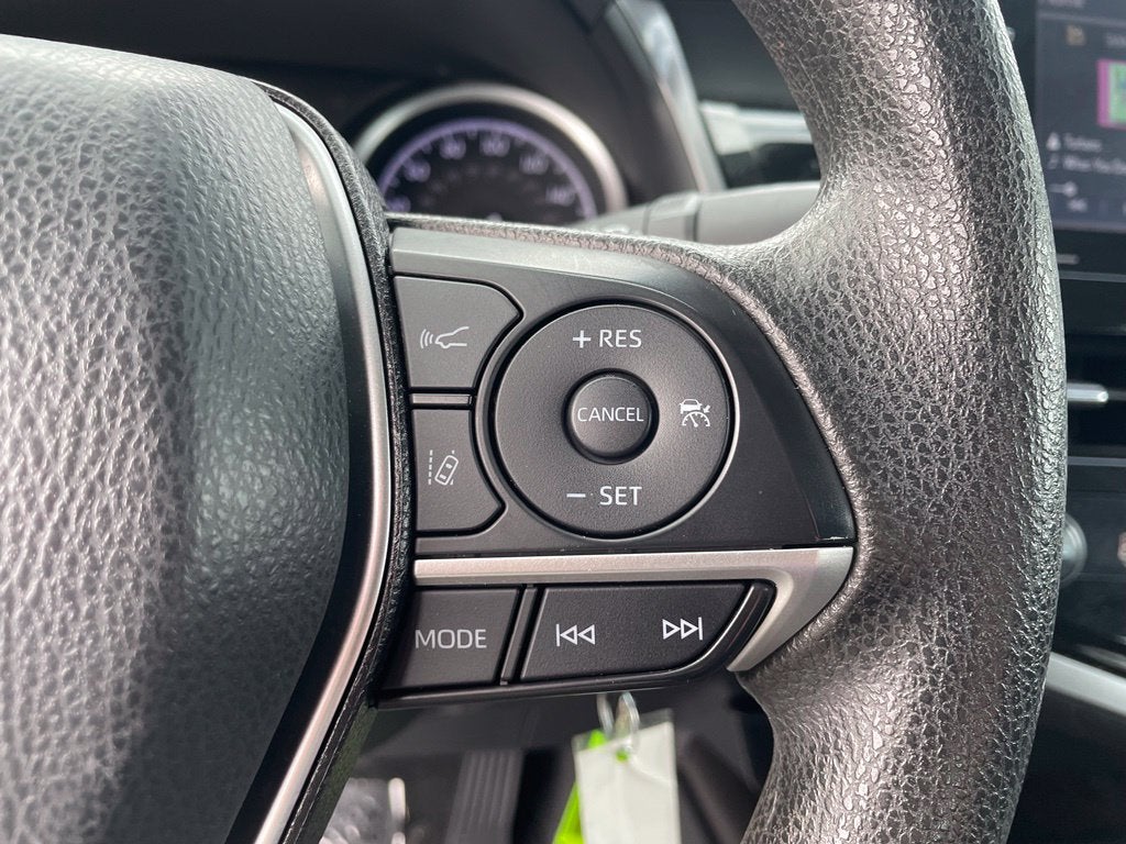 2023 Toyota Camry LE - Photo 14