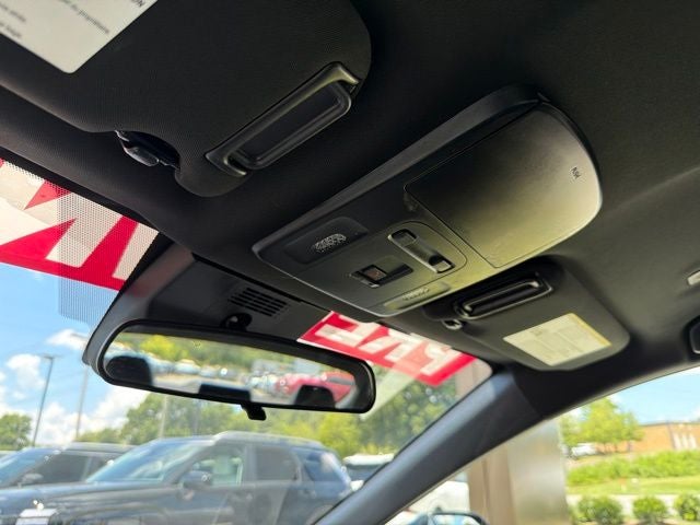 2025 Toyota Camry SE - Photo 21