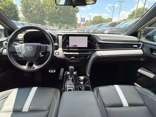 2025 Toyota Camry SE - Photo 28