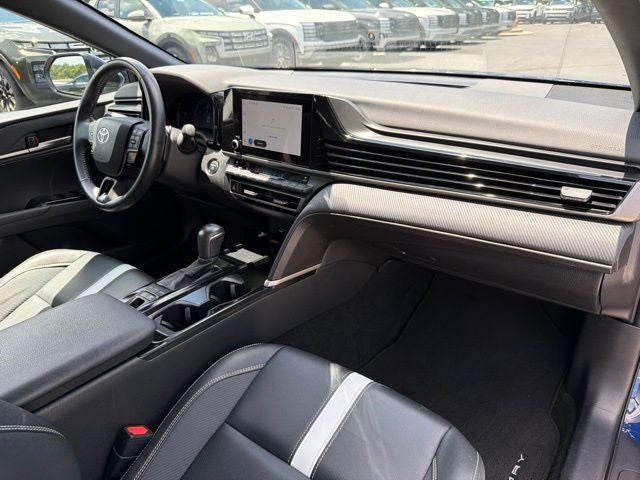2025 Toyota Camry SE - Photo 32
