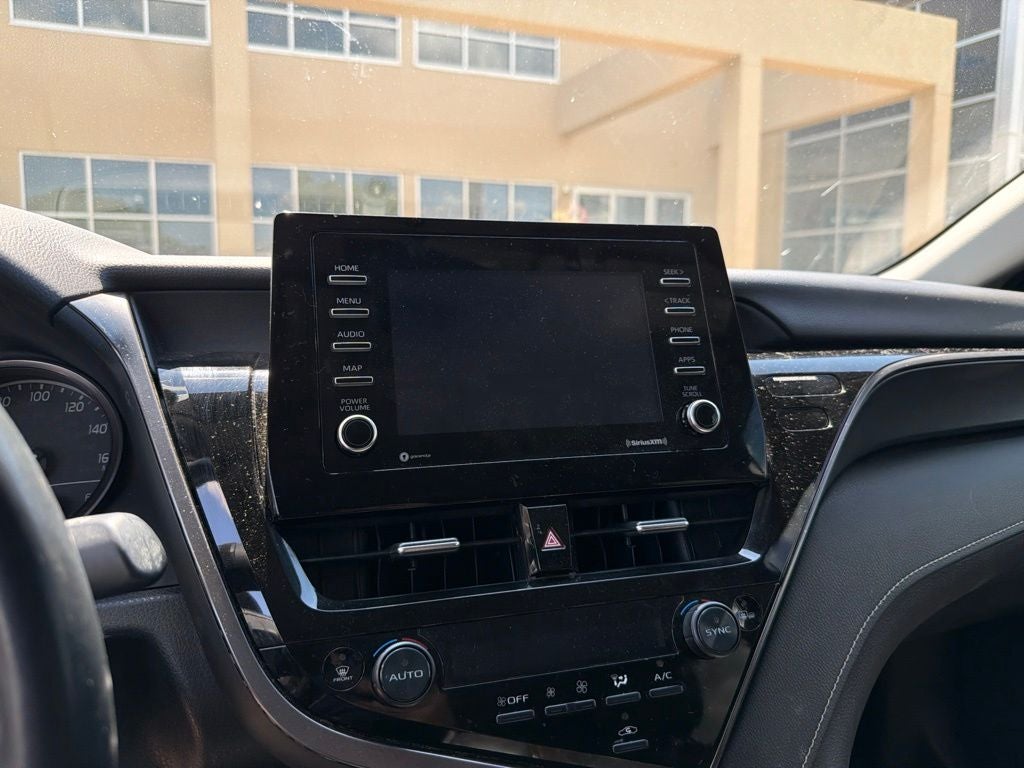 2023 Toyota Camry SE - Photo 16