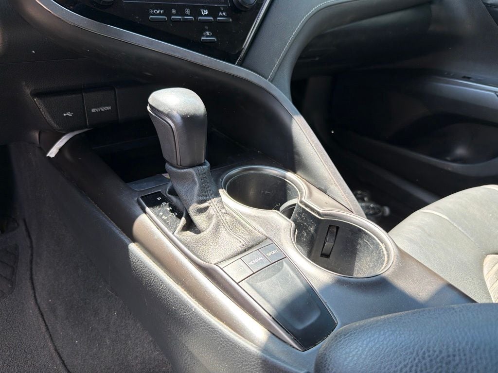 2023 Toyota Camry SE - Photo 17