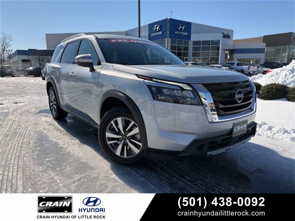 2025 Nissan Pathfinder SL