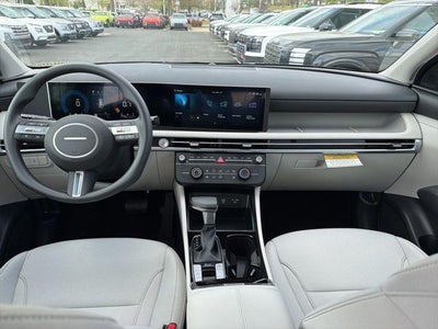 2026 Hyundai TUCSON SE FWD