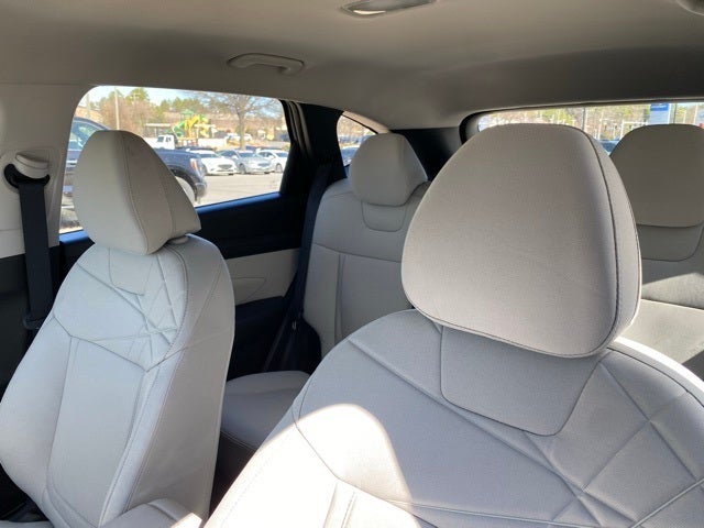 2025 Hyundai TUCSON SE FWD