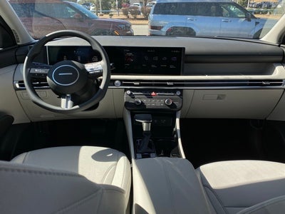 2025 Hyundai TUCSON SE FWD