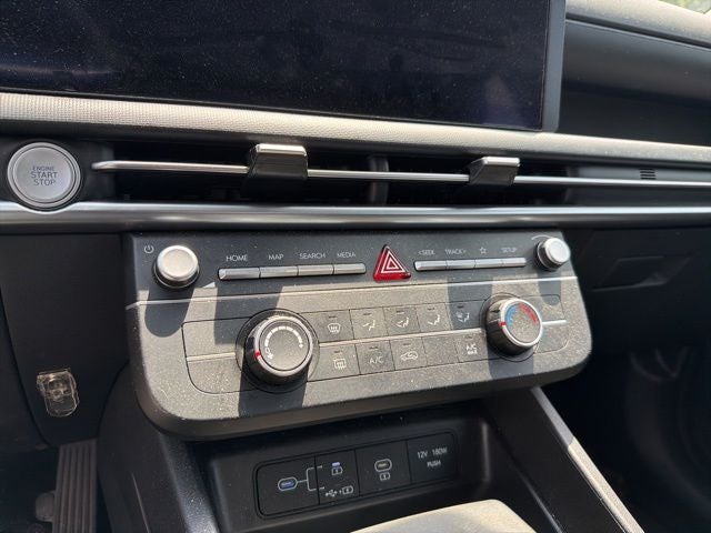 2025 Hyundai Tucson SE - Photo 15