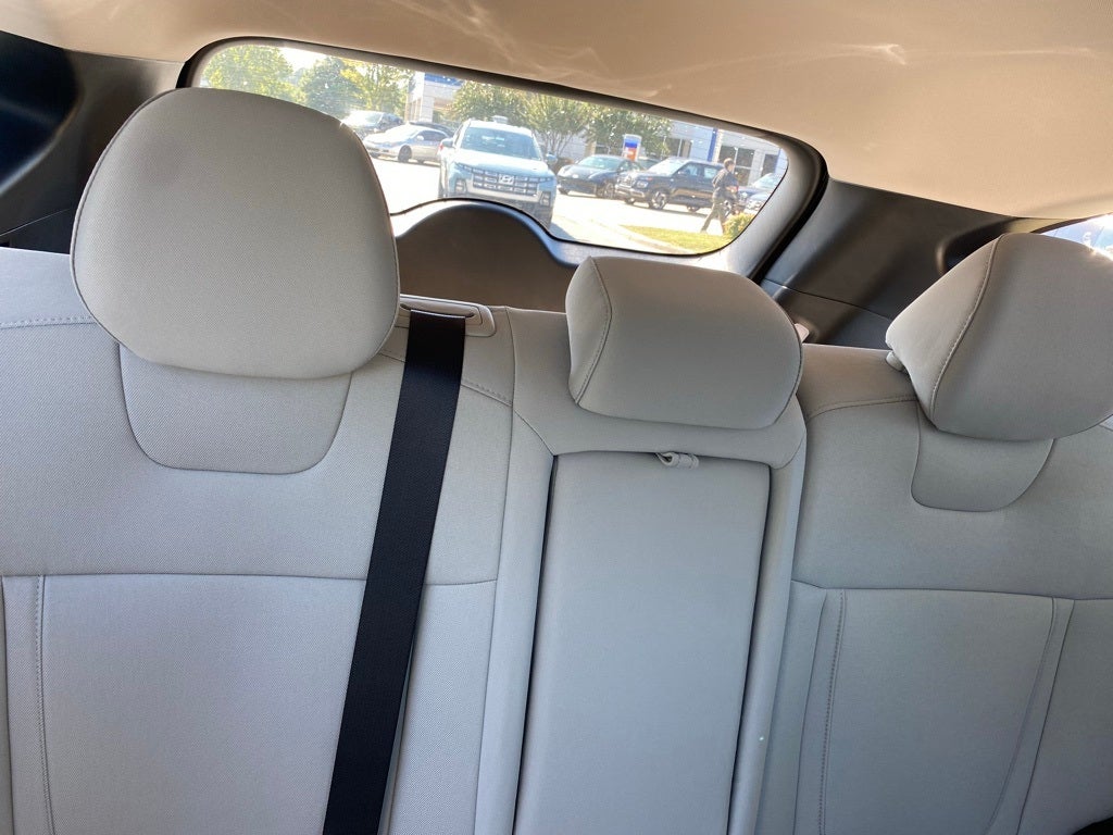 2026 Hyundai TUCSON SE FWD