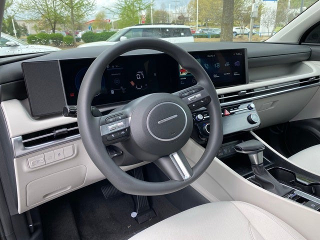 2025 Hyundai TUCSON SEL FWD