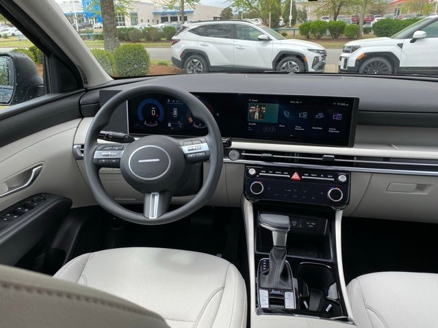 2025 Hyundai TUCSON SEL FWD