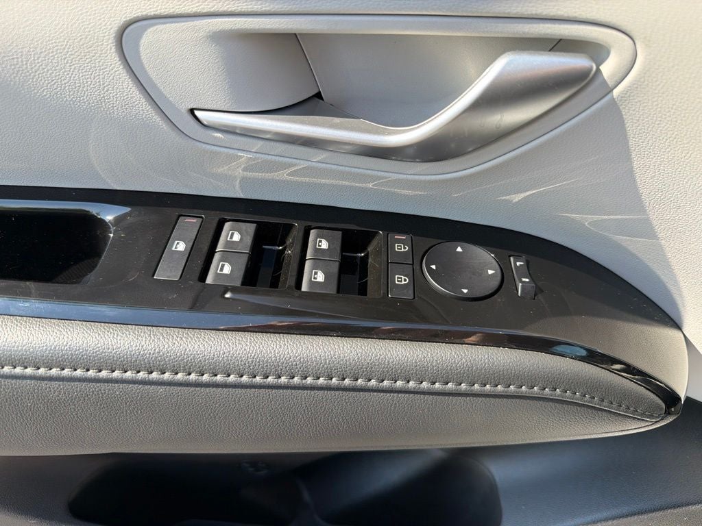 2025 Hyundai TUCSON Limited Clean Carfax, One Owner
