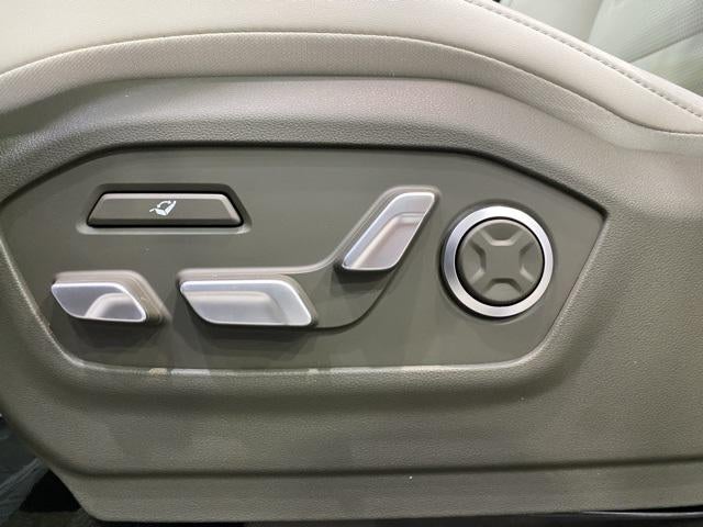 2025 Hyundai SANTA FE Calligraphy FWD