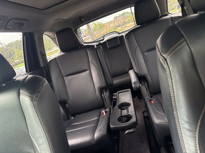 2019 Toyota Highlander Limited Platinum Third Row, Leather, Clean CarFax, One Owner, Low M