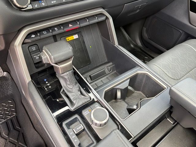 2024 Toyota Tundra Limited - Photo 18