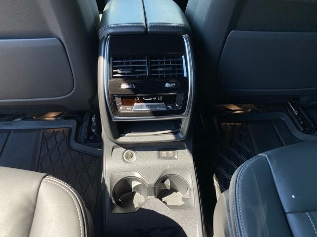 2020 BMW X7 M50i