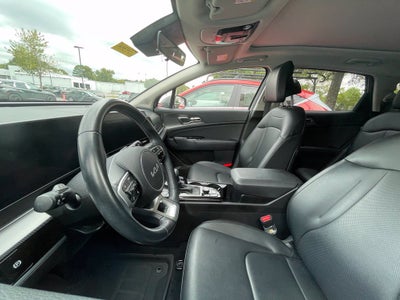 2025 Kia Sportage SX Pano Roof, Leather, One Owner