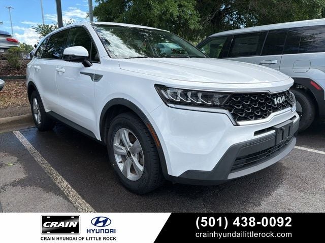 2023 Kia Sorento LX AT's photo