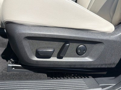 2023 Nissan Rogue SL Pano Roof, Clean CarFax, One Owner