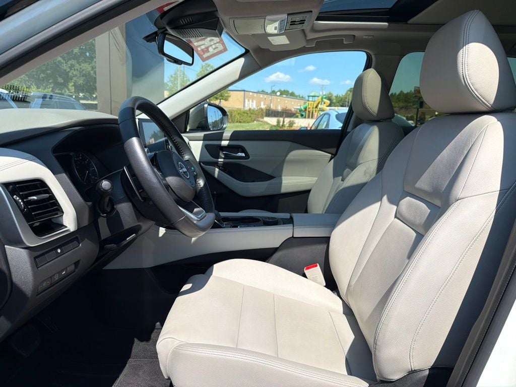 2023 Nissan Rogue SL Pano Roof, Clean CarFax, One Owner