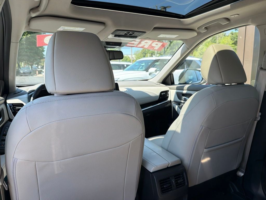 2023 Nissan Rogue SL Pano Roof, Clean CarFax, One Owner