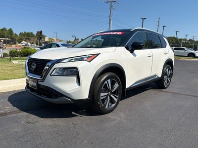 2023 Nissan Rogue SL Pano Roof, Clean CarFax, One Owner