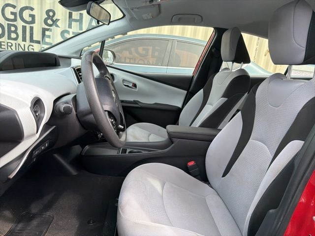 2020 Toyota Prius LE