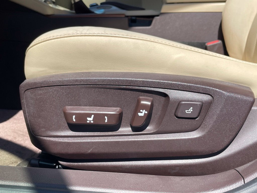 2016 Lexus ES 300h - Photo 10