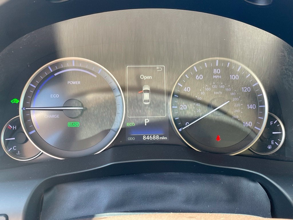 2016 Lexus ES 300h - Photo 18
