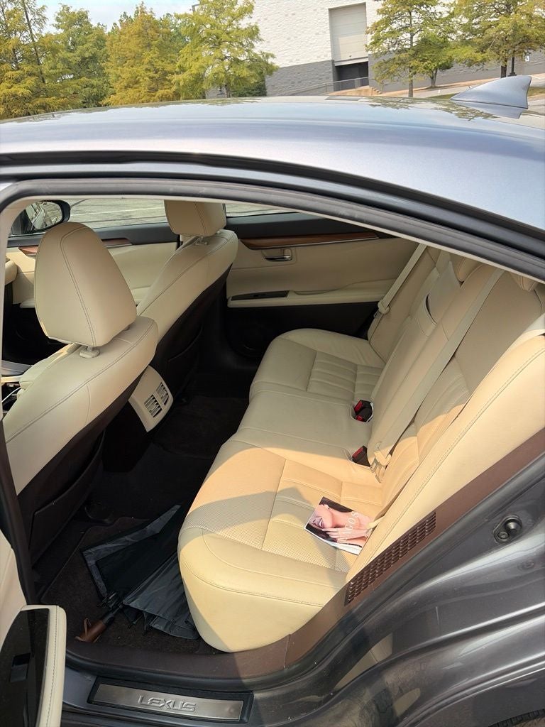 2016 Lexus ES 300h - Photo 7