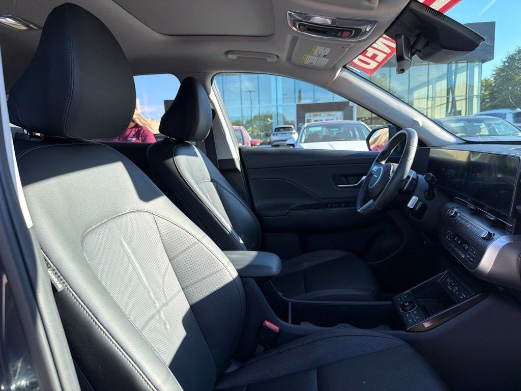 2024 Hyundai KONA Limited Moonroof, Leather, One Owner, Clean Carfax