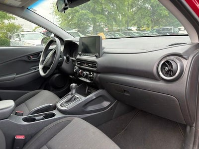 2022 Hyundai KONA SEL