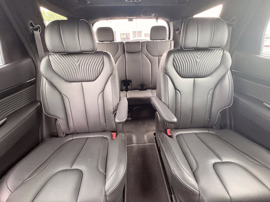 2025 Hyundai PALISADE Calligraphy Leather, Pano Roof, One Owner, Clean Carfax