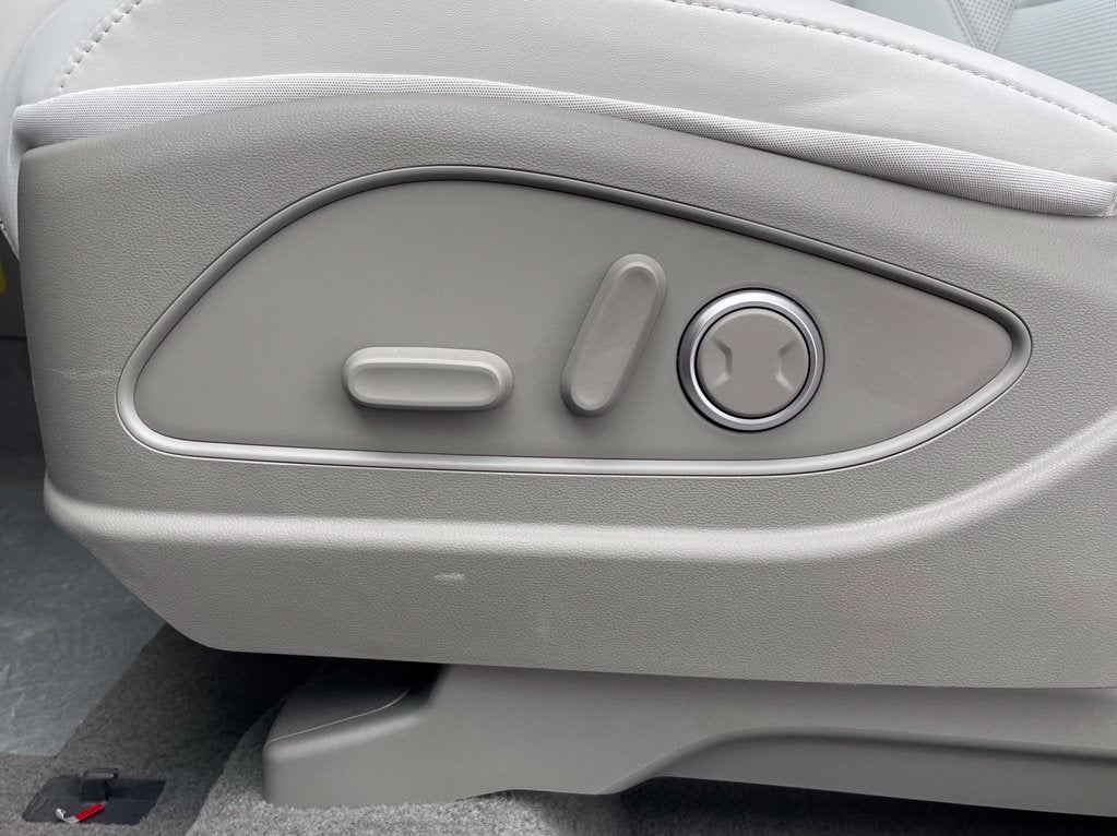2027 Hyundai PALISADE SEL 7 Passenger