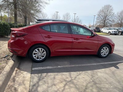 2020 Hyundai ELANTRA SE