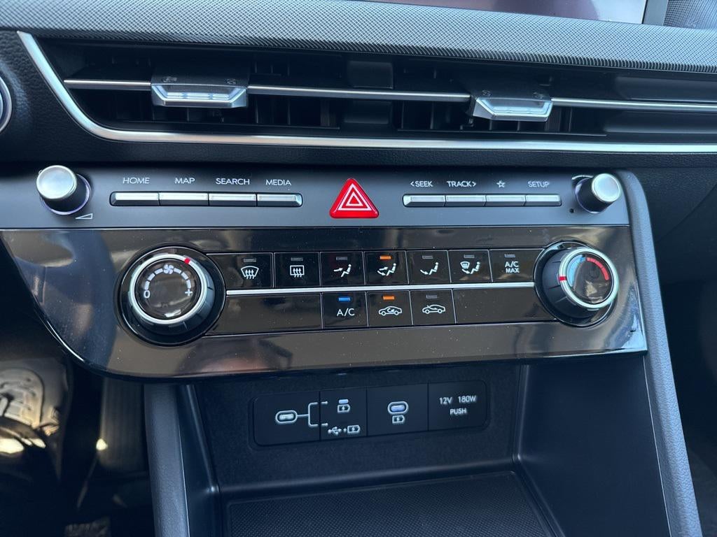 2025 Hyundai SONATA SE