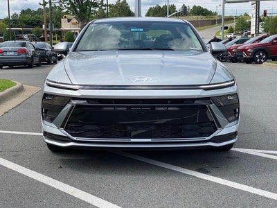 2025 Hyundai SONATA SE