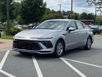 2025 Hyundai SONATA SE
