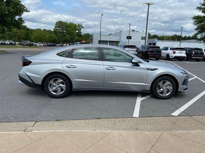 2025 Hyundai SONATA SE