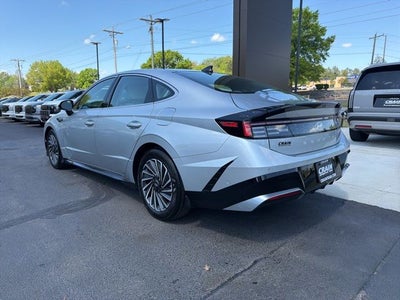 2024 Hyundai SONATA HYBRID Limited