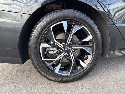 2025 Hyundai SONATA SEL